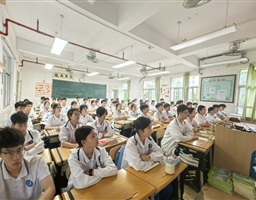 “三个习惯”主题教育:培筑青春基石,守护健康未来