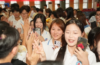 逐梦山海，不负韶华 ——我校2026届高三毕业典礼圆满落幕