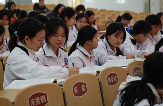 双线互动，读写共生——我校成功承办广东省教育科学规划研究课题线上和线下研修活动