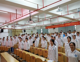 入团启新程 习惯筑未来——我校举行新团员入团宣誓仪式